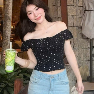 Áo trễ vai bèo nhún nhẹ họa tiết chấm bi hottrend nữ tính