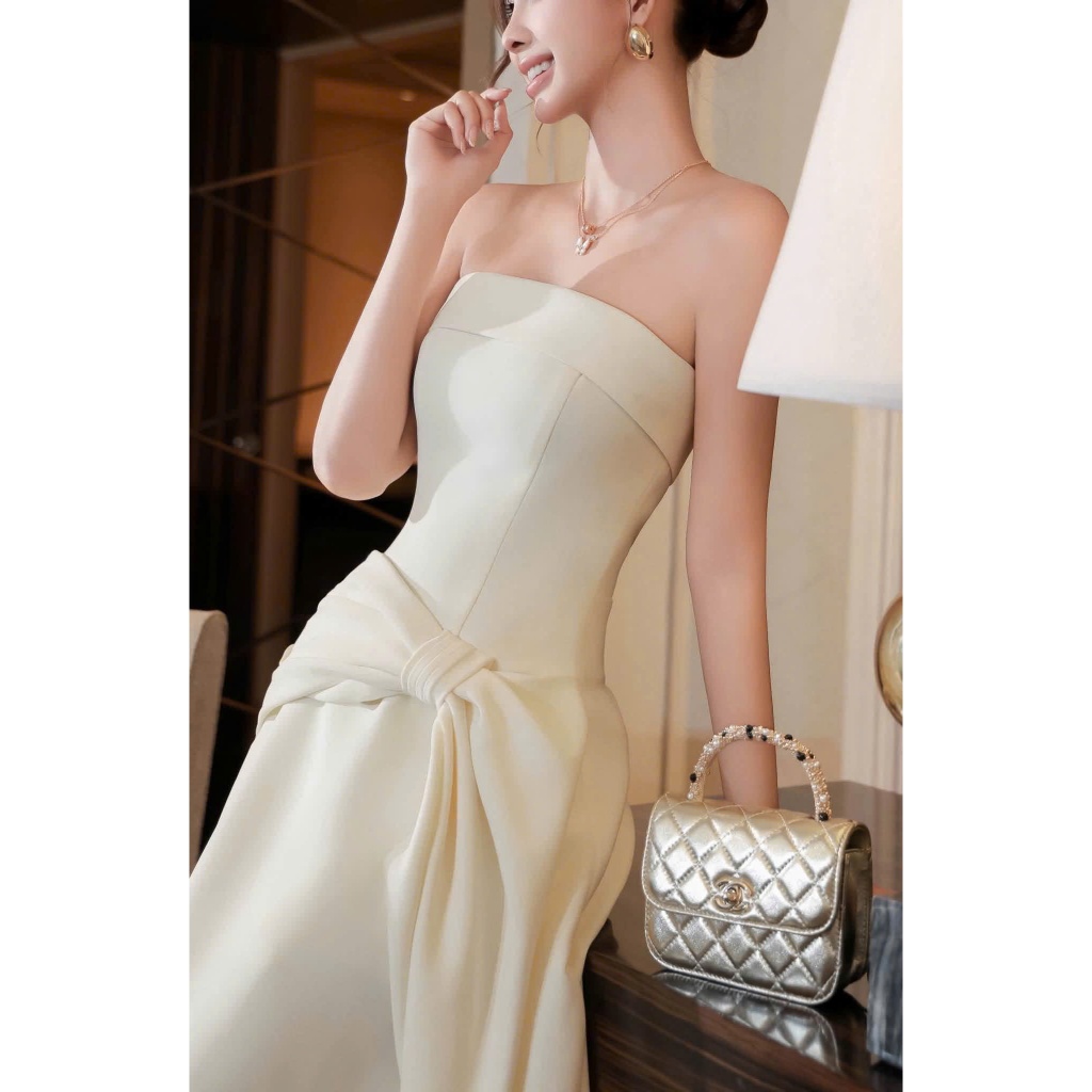 ZIMM STORE-Đầm cúp ngực ngang  vai dáng dài xòe chữ A thắt nơ eo màu trắng