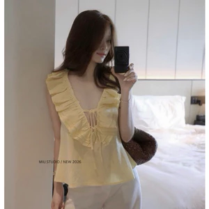 Áo kiểu nữ cổ V phối viền bèo rúm thắt nơ sang chảnh, Áo sát nách dáng suông phong cách Hàn Quốc mặc đi chơi đi biển
