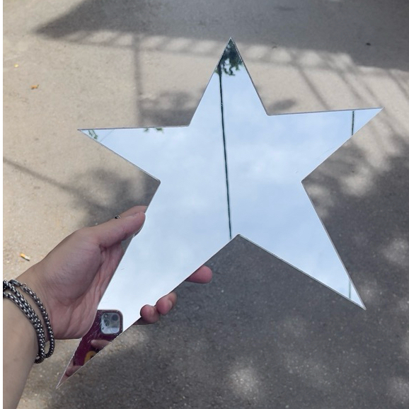 Gương Dán Tường Hình Ngôi Sao, Gương Decor Phòng Ngôi Sao, Gương Mica Chống Vỡ Star Mirror 3 - Mizzor Studio