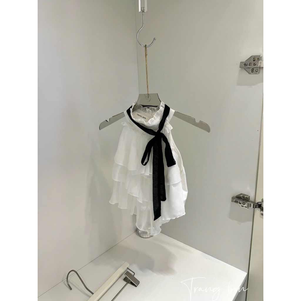 Áo yếm bèo tầng buộc nơ xinh quá