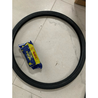 Bộ săm lốp xe đạp 24x1.3/8, cào cào (37-540) hãng sao vàng