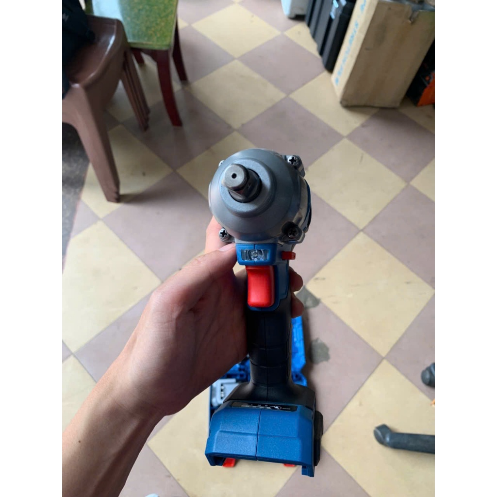 DCPB488 Máy Siết Bulon Dùng Pin 20V Lực 488Nm Chính Hãng DongCheng Việt Nam