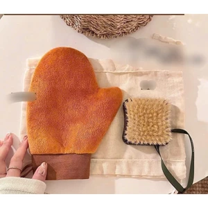 MỘT ĐÔI GĂNG TAY THOA KEM BODY SIÊU MƯỚT TIỆN LỢI