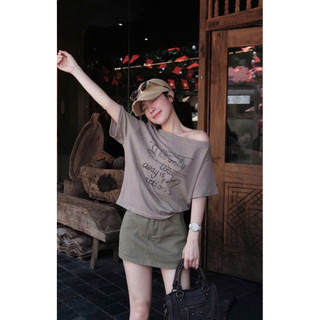 •𝙆𝙞𝙣𝙜𝙨𝙝𝙤𝙥𝙗𝙚𝙖𝙪𝙩𝙮•Áo Thun Giấy Lệch Vai Chữ QC