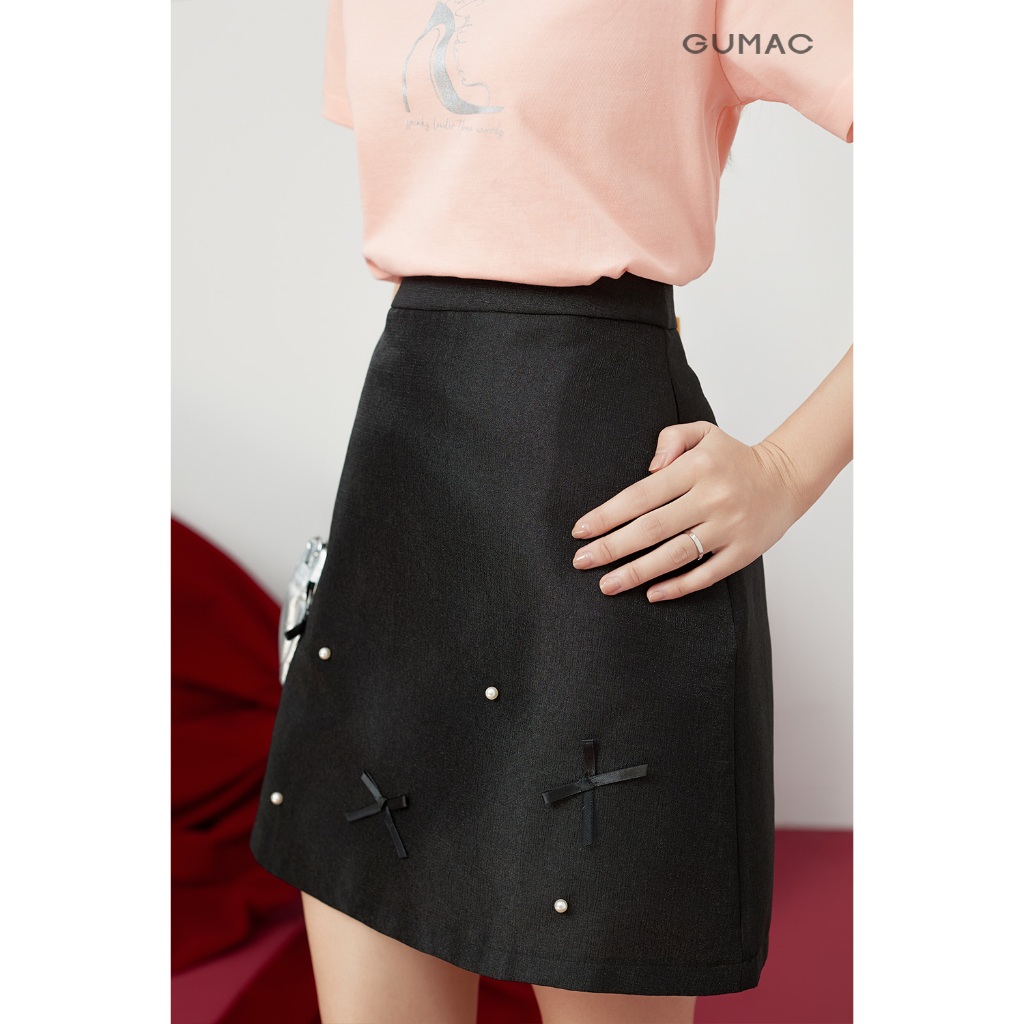Chân Váy Nữ GUMAC Form Chữ A Cơ Bản Chất Taffeta Đính Hạt Phối Nơ Có Lót Quần Sang Trọng LVG05047