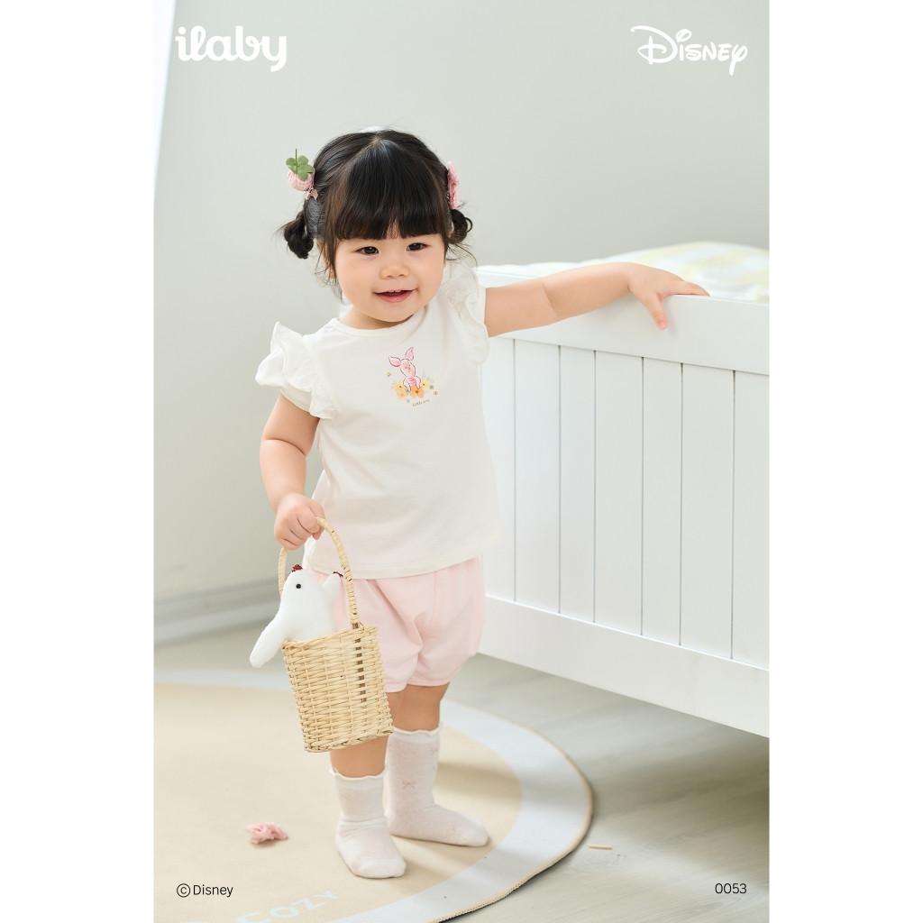 [IBABY 6M-4Y] Set bộ bé gái áo tay bèo họa tiết Piglet phối quần short dễ thương [0053]