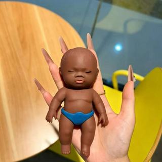 【Búp bê bóp Natasha】Đồ chơi giảm căng thẳng, mô phỏng nhân vật, búp bê da đen độc đáo - bao gồm cả đồ lót.