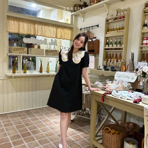 Váy suông KASEL thiết kế cách điệu cổ hoa bản to chất liệu cotton Hàn nhẹ nhàng tiểu thư by Serene