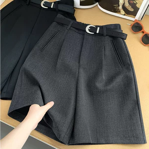 Quần Short Dáng Suông Thanh Lịch – Chất Vải Cao Cấp, Tôn Dáng