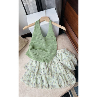 Set Áo Len Yếm Mix Chân Váy Hoa Nhí Tầng QC
