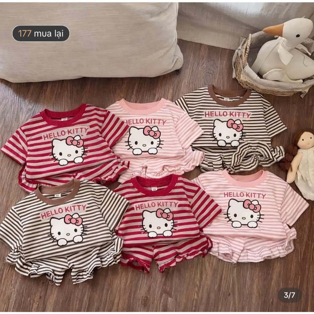 SÉT BỘ QUẦN ÁO KẺ VIỀN BÈO  IN HÌNH HELO KITTY XINH XẮN DỄ THƯƠNG CHO BÉ GÁI sz từ 9-35kg