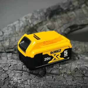 Pin 20V-5AH Dewalt mã DCB184 - DCB183 Bảo Hành 12 Tháng