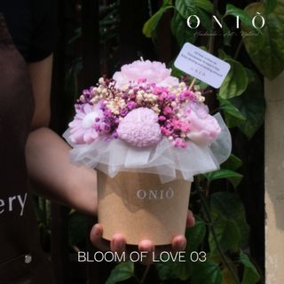 Hoa nến thơm, Hương thơm tinh dầu, quà tặng sinh nhật, quà tặng tốt nghiệp - Bloom Of Love - ONIÕ