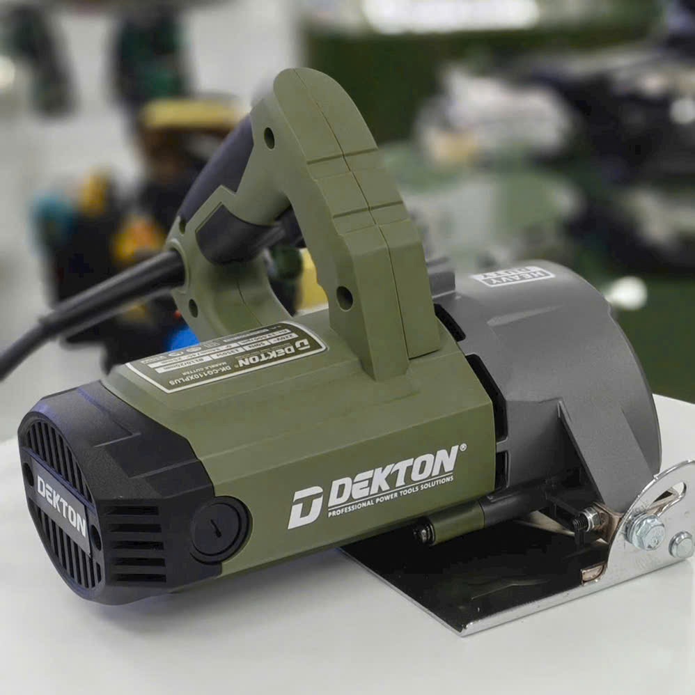 Máy cắt gạch DEKTON DK-CG110PLUS Công Suất 1350W Đường kính lưỡi cắt 110mm Có cắt nghiêng
