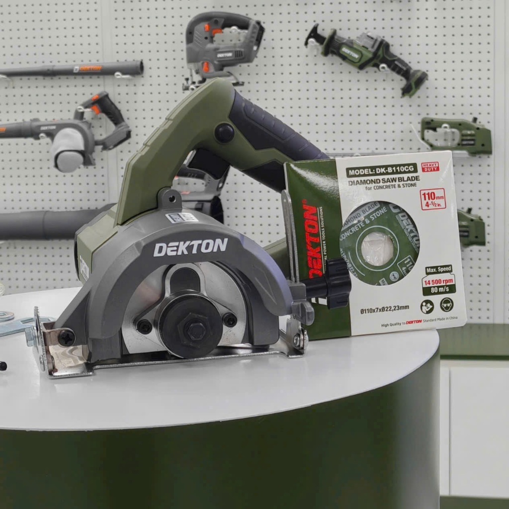 Máy cắt gạch DEKTON DK-CG110PLUS Công Suất 1350W Đường kính lưỡi cắt 110mm Có cắt nghiêng