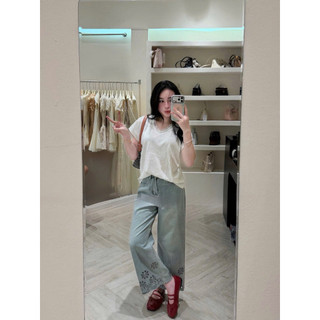 [Hàng Sẵn]•𝙆𝙞𝙣𝙜𝙨𝙝𝙤𝙥𝙗𝙚𝙖𝙪𝙩𝙮•Quần Jean Suông Hoa Gấu QC