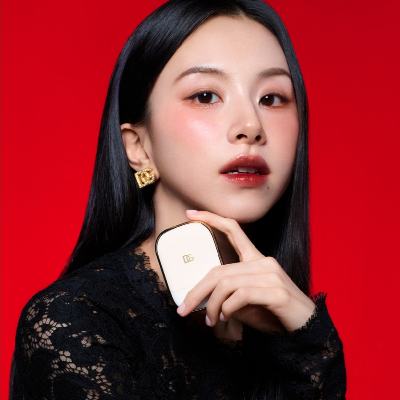 Má Hồng Dạng Thỏi Cho 24h Da Căng Bóng, Rạng Rỡ Dolce&Gabbana Cherry Glaze Bar 11g