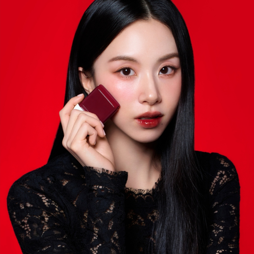 Má Hồng Dạng Thỏi Cho 24h Da Căng Bóng, Rạng Rỡ Dolce&Gabbana Cherry Glaze Bar 11g