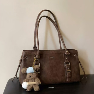 Túi xách nữ cao cấp Chio'2nd M87 - Túi xách nữ Vintage da mềm cao cấp đeo vai form dài hàn quốc kèm charm dễ thương