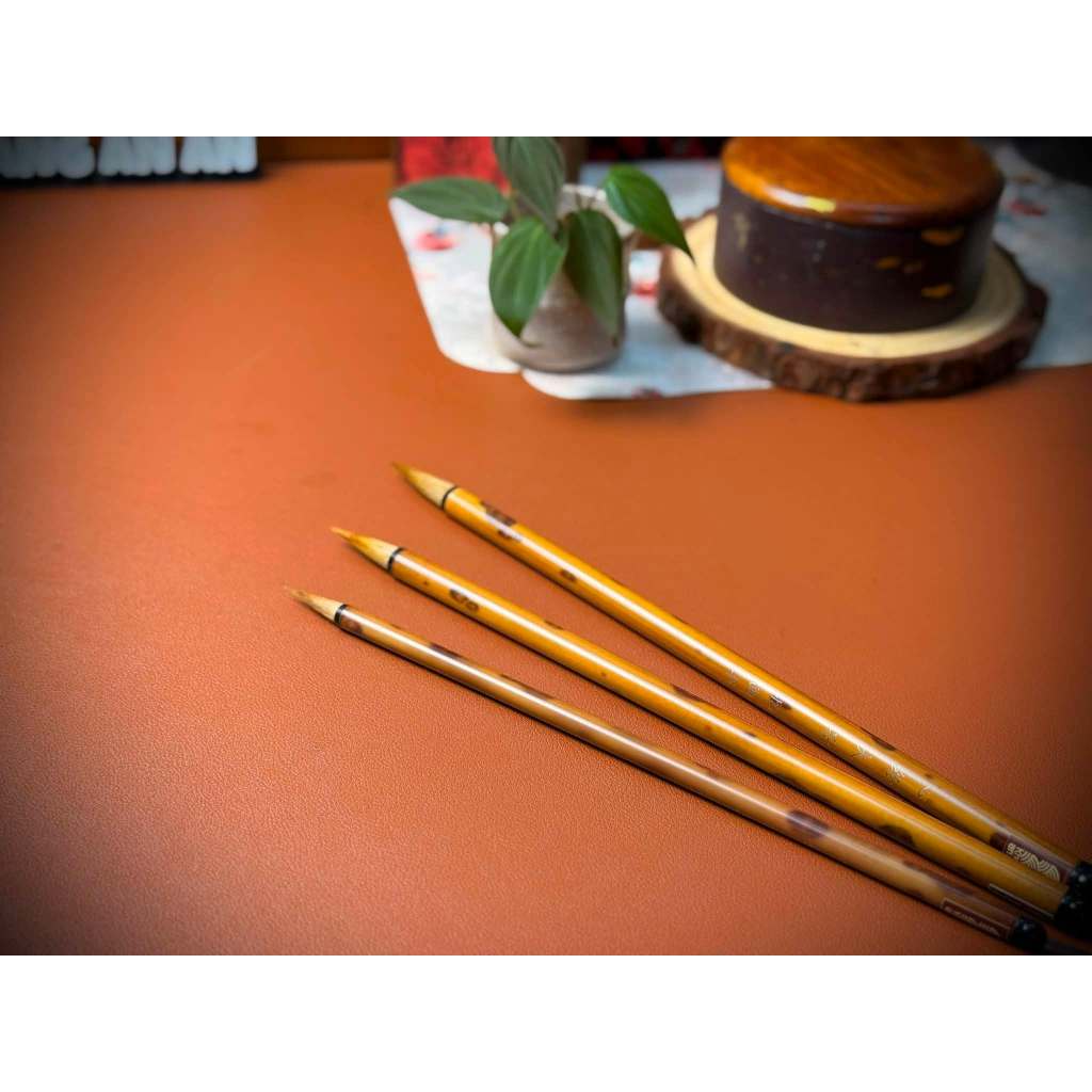 BỘ BÚT LÔNG CÁN TRÚC ĐỐM - CỐT CÁCH THANH TAO, NÉT CỌ TÀI HOA