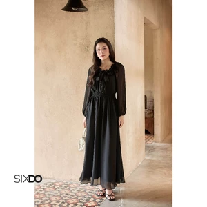 Đầm dáng xòe phối bèo cổ dài tay SIXDO (Black Chiffon Flared Dress)