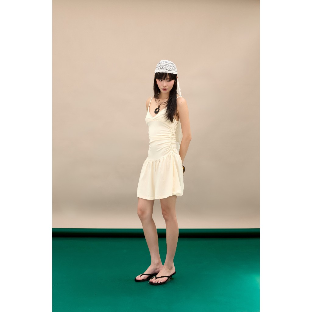 Đầm hai dây ôm body Lumina Miều Est.2013 rút nhún dáng ngắn cổ v quyến rũ đi chơi tiệc