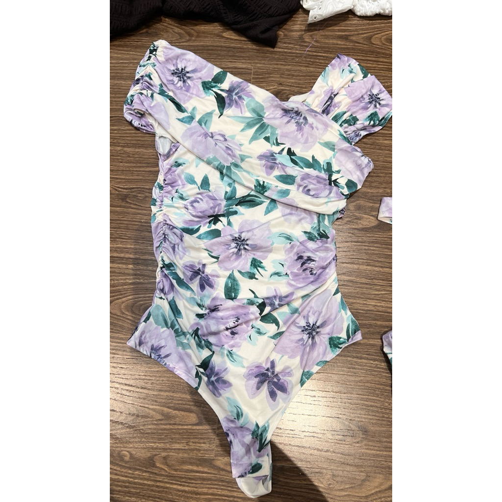 Body Suit Lệch Vai - Nhún Eo
