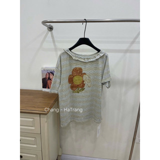 Áo Phông Kẻ Nhỏ Lệch Vai Hình Hoa KAB