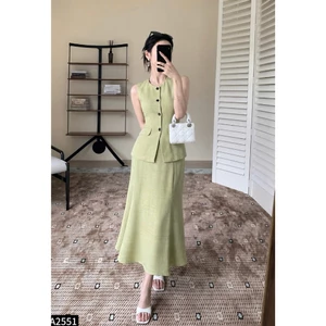 Sét đũi cotton nhật áo sát nách cổ tròn. + chân váy đuôi cá 3 màu A2551