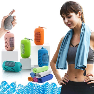 (TX)Khăn Lạnh Thể Thao Kèm Túi Treo Silicone Tiện Dụng Làm Mát Lạnh Tức Thì Tập Gym Yoga Chạy Bộ
