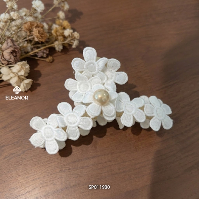 Kẹp tóc nữ càng cua Eleanor Accessories hình hoa đính ngọc trai nhân tạo phụ kiện tóc 11980