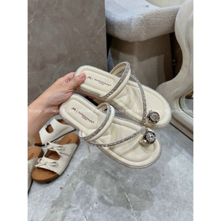 Dép Xỏ Ngón Đá Hàng Nhập QC Fullbox/Mieo Shoes D3242
