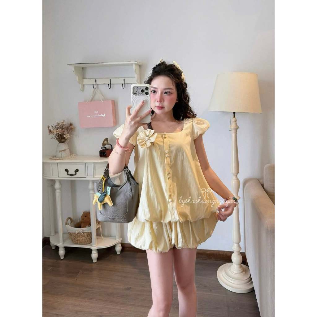 Set đồ nữ, Đồ bộ nữ chất vải đũi mền mại áo tay bồng thắt nơ hoa phối quần bí siêu xinh HCOM27636