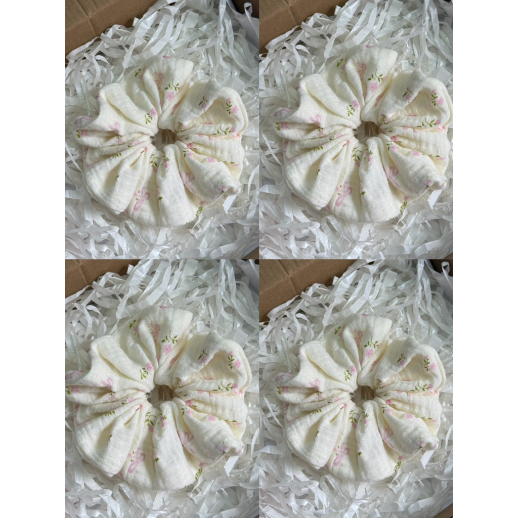Scrunchies Set Cột Tóc Vải Xô Muslin hoa nhỏ và hồng trơn🌷