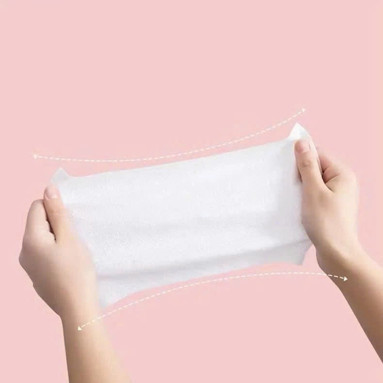 Khăn Giấy Ướt Mini Bỏ Túi Siêu Tiện Lợi, Set 8 Gói Nhỏ Gọn, Thuận Tiện Dễ Mang Theo Mỗi Ngày