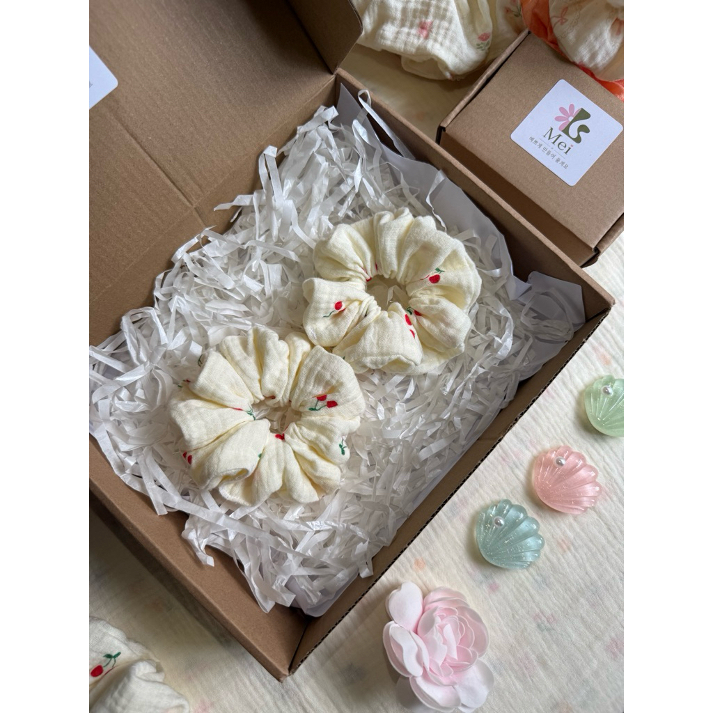 Scrunchies Set Cột Tóc Vải Xô Muslin cherry đỏ phồng dễ thương xinh xắn đáng yêu