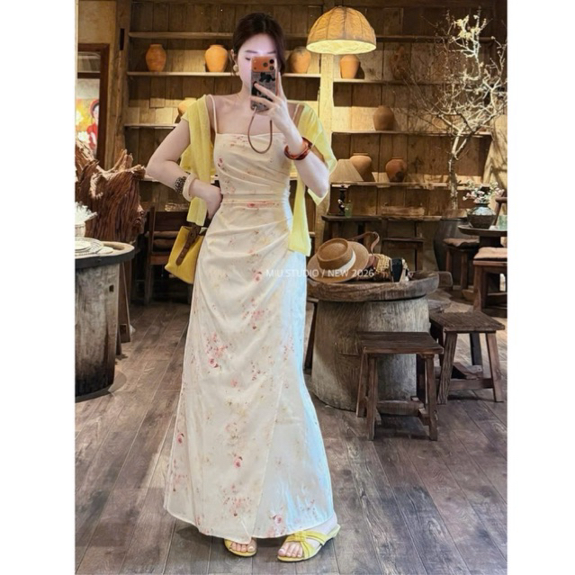 Set váy maxi 2 dây hoa nhí lưng chun ôm body kèm áo khoác cardigan mỏng dáng ngắn style tiểu thư mặc đi chơi đi biển
