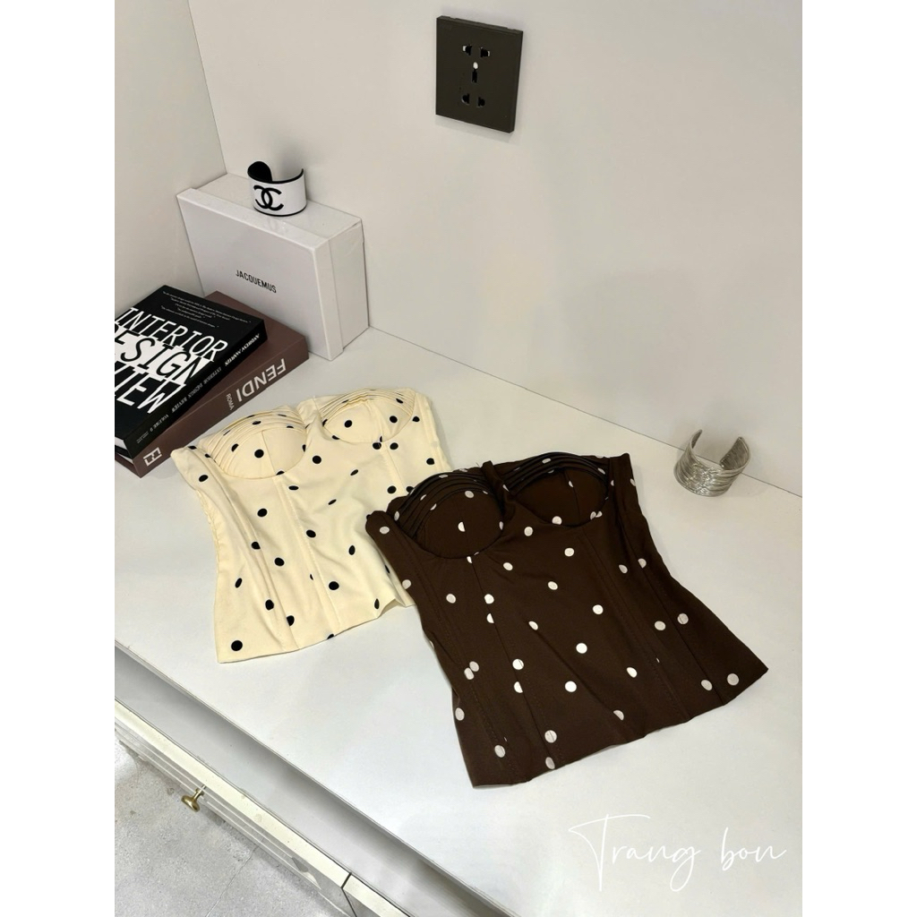 Áo lụa chấm bi cúp ngực mix đồ xinh lắm