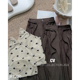 Set Áo Chấm Bi Lệch Vai Mix Quần Suông Dây Eo QC