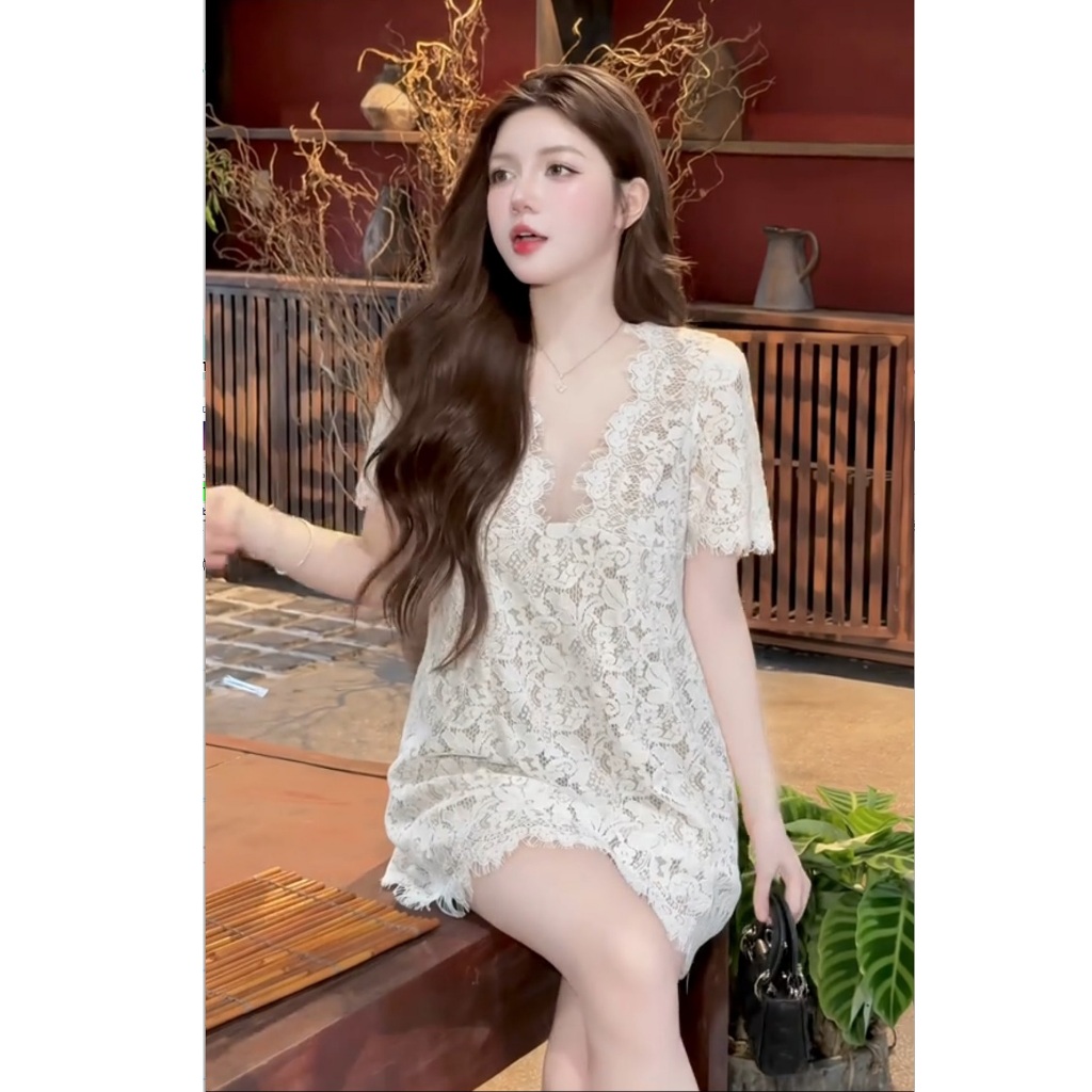 Váy Ren Trắng Kem Dự Tiệc Dáng Suông Cổ V, Đầm Ren Hoa Nổi Sang Trọng Có Lót Trong Đi Chơi Đi Cưới- CHAMIE STUDIO