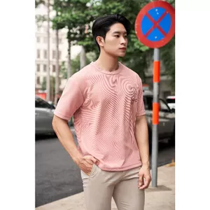 Áo Thun Graphic Nam Tay Ngắn Màu Hồng Ninomaxx 2504003