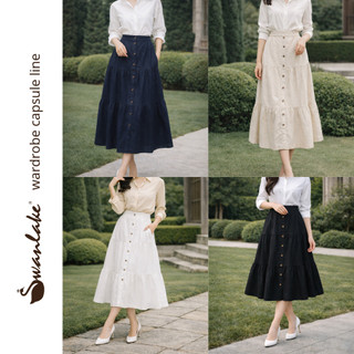 SWANLAKE | Chân Váy Nữ Midi Dài Đuôi Cá Xòe Xếp Tầng Lưng Thun Vải Linen Đính Nút Thanh Lịch V13795