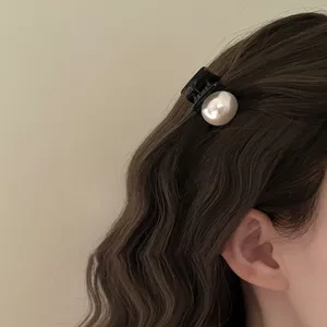 Kẹp tóc ngọc trai mini dễ thương