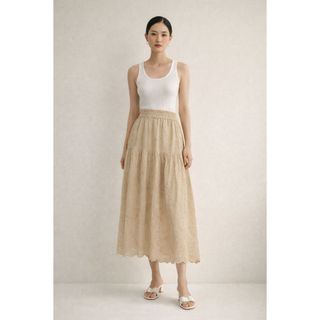 SWANLAKE | Chân Váy Nữ Maxi Dài Dáng Phồng Xoè Basic Vải Cotton Thêu Hoa Viền Ren Hai Lớp V12471