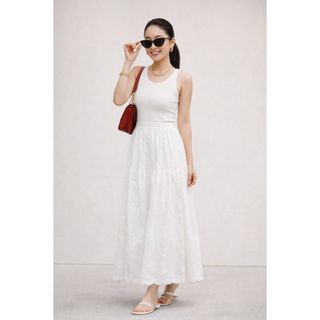 SWANLAKE | Chân Váy Nữ Maxi Dài Dáng Phồng Xoè Basic Vải Cotton Thêu Hoa Viền Ren Hai Lớp V12471