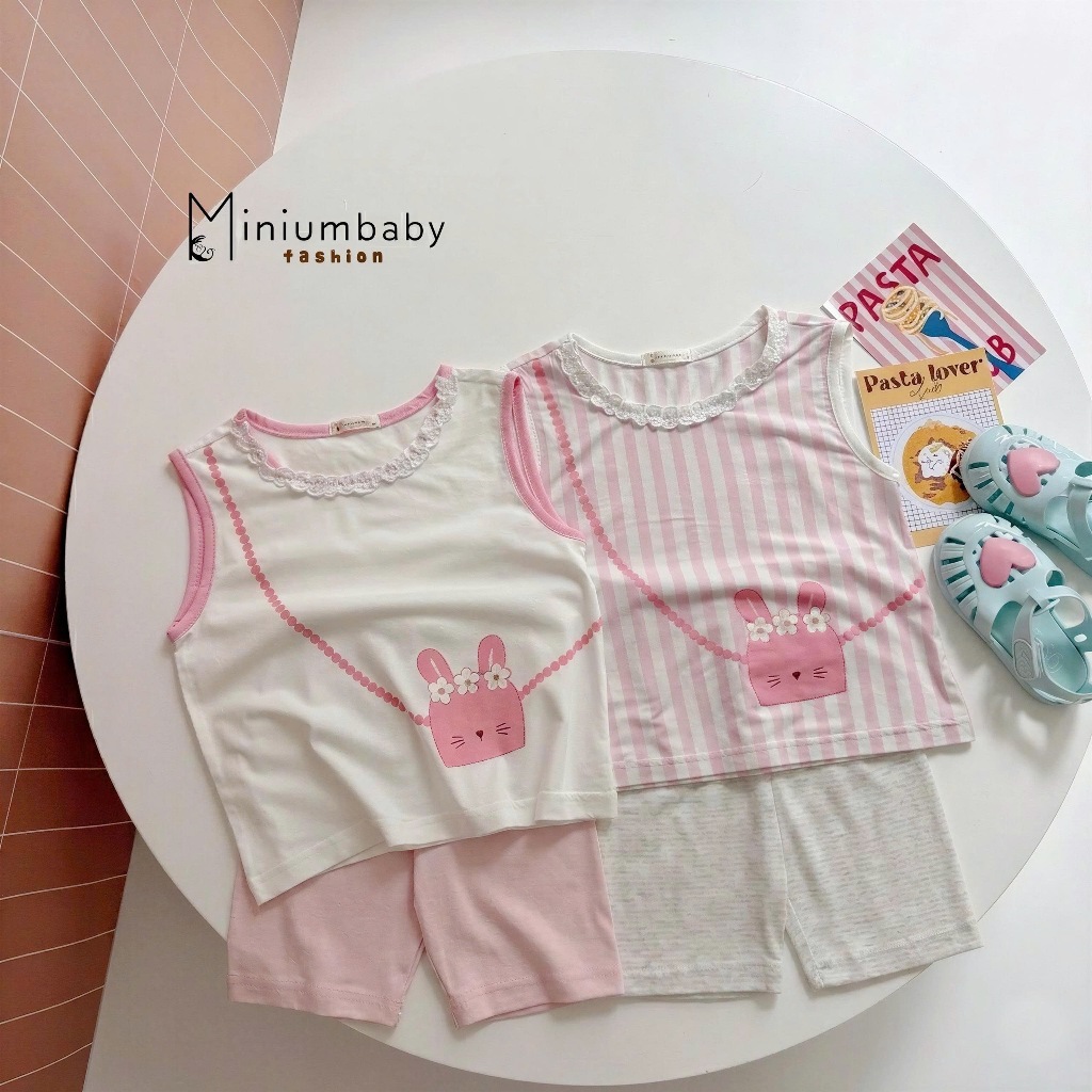 Set bộ cộc tay bé gái Miniumbaby cổ viền hình túi chéo mix quần legging cộc, chất cotton mềm SB2775