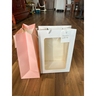 Set 10 Túi giấy mặt kính 18x13x25cm đựng quà, đựng hoa, trà tặng - túi giấy có dây xách đủ 2 màu Trắng Hồng
