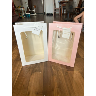 Set 10 Túi giấy mặt kính 18x13x25cm đựng quà, đựng hoa, trà tặng - túi giấy có dây xách đủ 2 màu Trắng Hồng