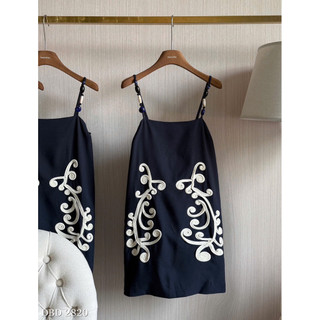 Váy Linen Suông 2 Dây Gỗ Thêu Hoa Chuẩn Linh Hoàng